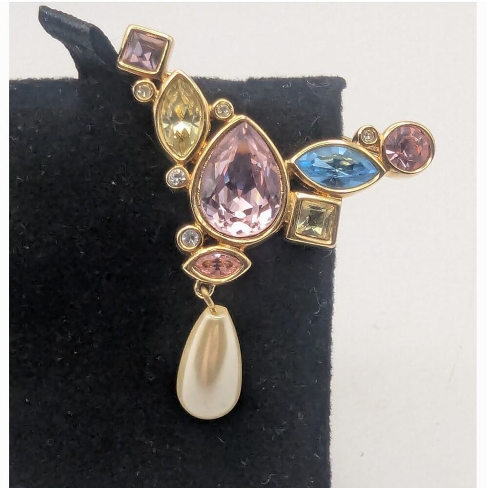 SWAROVSKI Vintage Gold Tone Pastel Crystal Faux Pearl Dangle Brooch Pin 2in